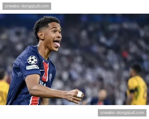 19岁新星马尤卢拒签巴黎三份续约报价，谈判彻底停滞引高层暴怒