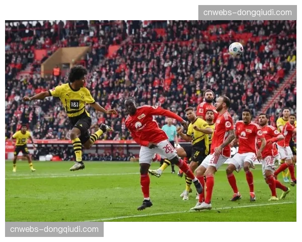 莱比锡红牛主场控球率仅32%，格鲁达救主进球惊险抢下一分